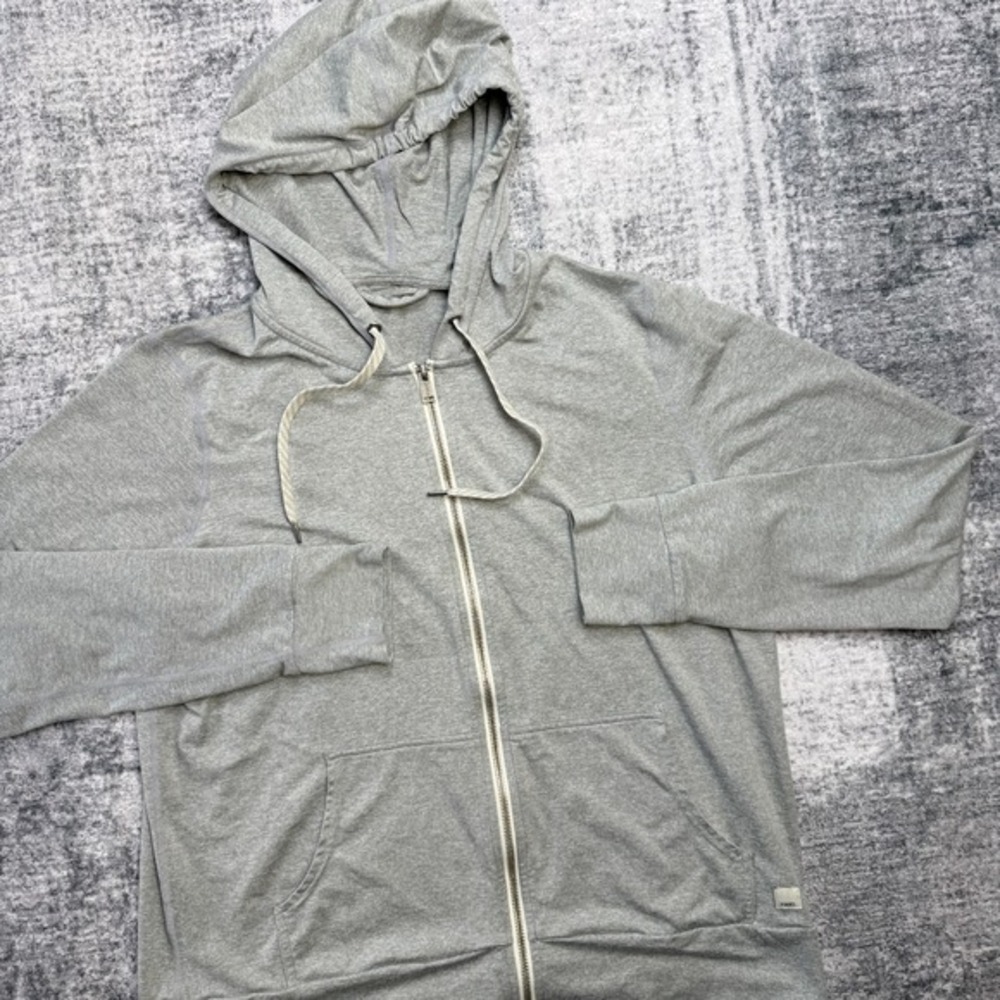 Vuori Halo Performance Hoodie 2.0 Womens XL Pale Heather Gray Dreamknit Full Zip - Picture 2 of 9